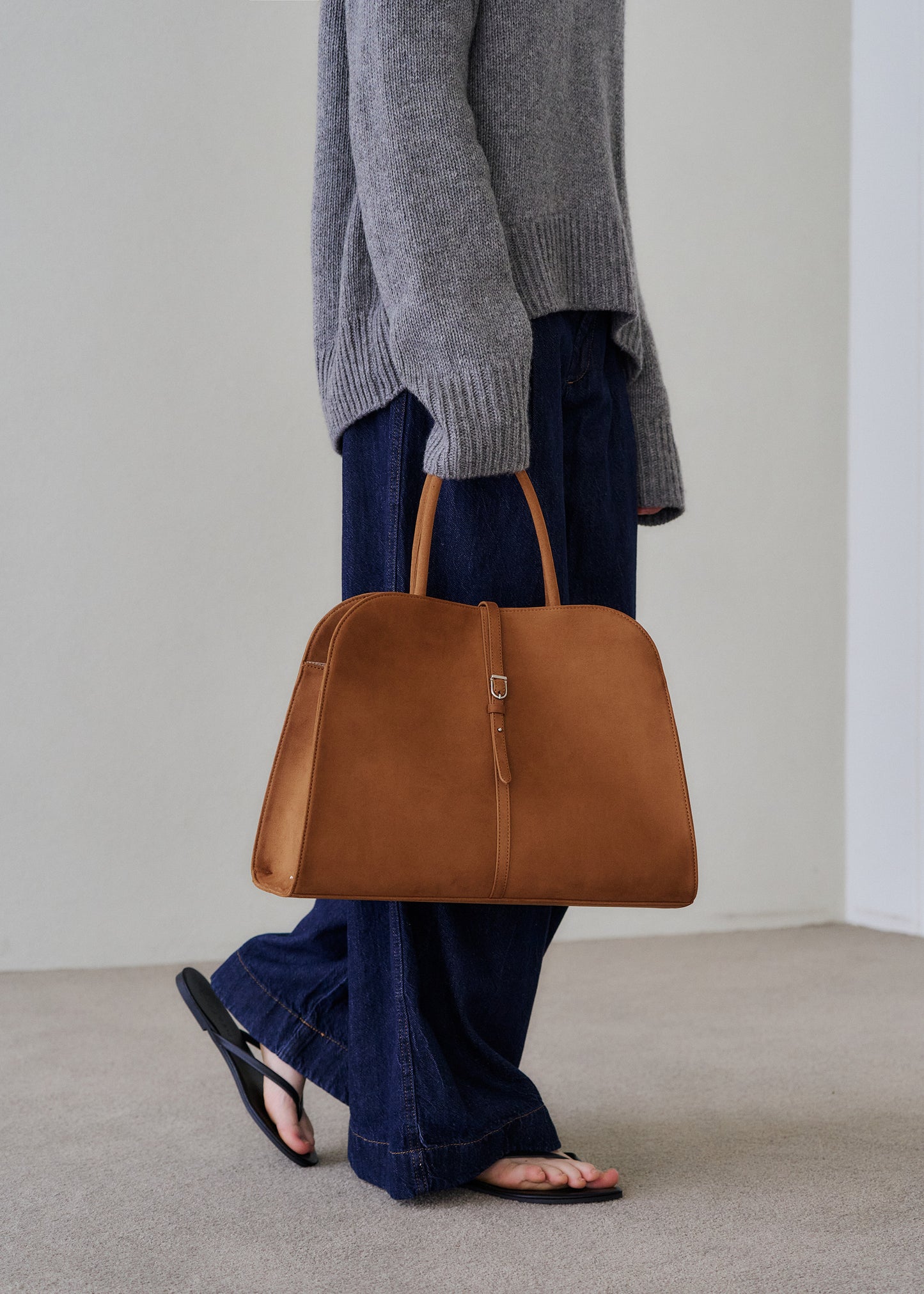 Blanc Large Suede Camel