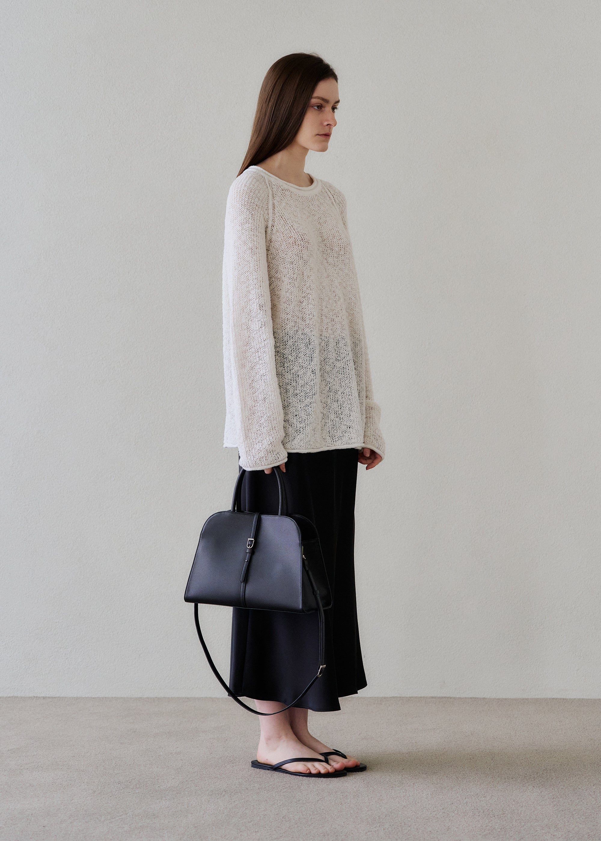 Blanc Medium Black – Monorow Indonesia